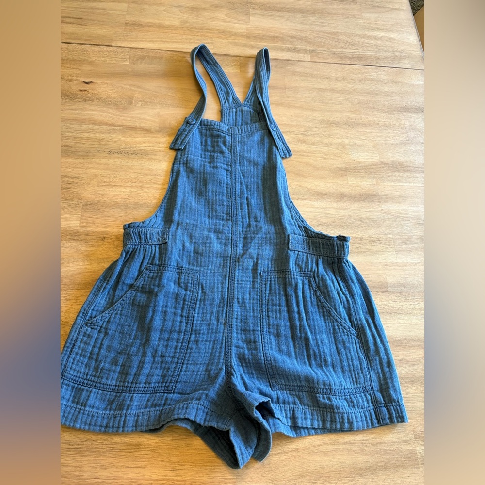 American Eagle Linen Overall Shorts